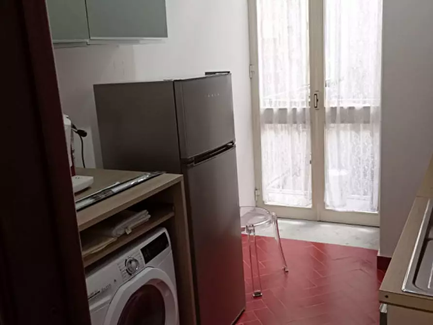 Immagine 46 di Camera in affitto  in via Salvator Rosa 56 a Napoli