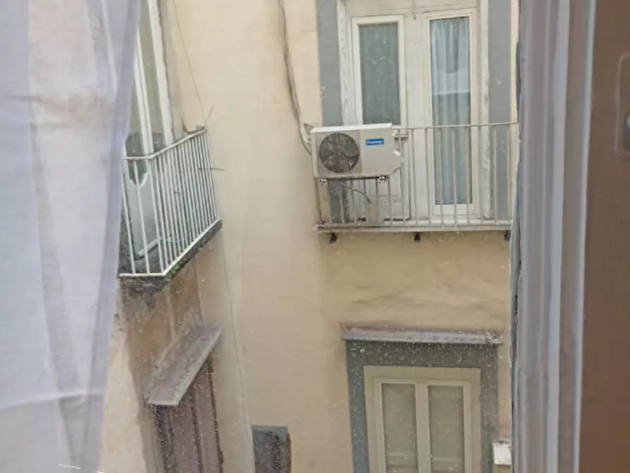 Immagine 57 di Camera in affitto  in via Salvator Rosa 56 a Napoli