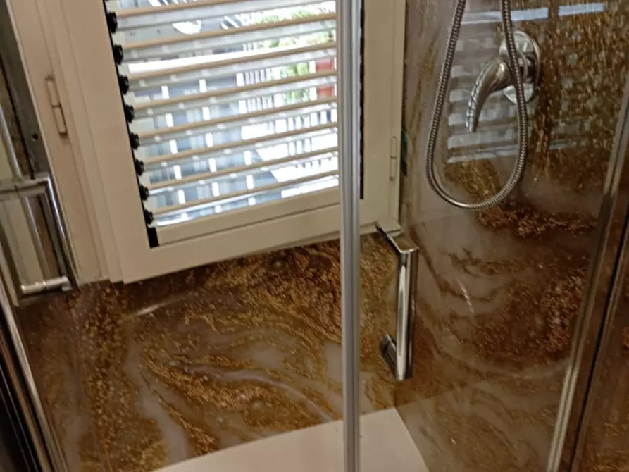 Immagine 64 di Camera in affitto  in via Salvator Rosa 56 a Napoli