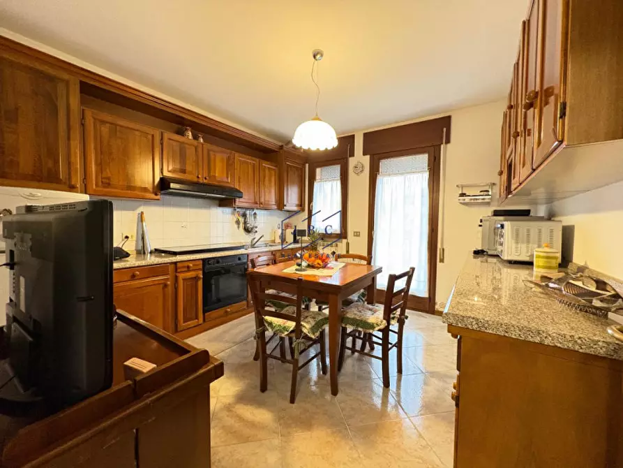 Immagine 6 di Appartamento in vendita  in via Petrarca a Gorgo Al Monticano