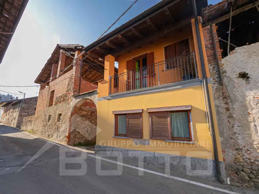 Immagine 2 di Villetta a schiera in vendita  in via sant antonio n 58 a Fontaneto D'agogna