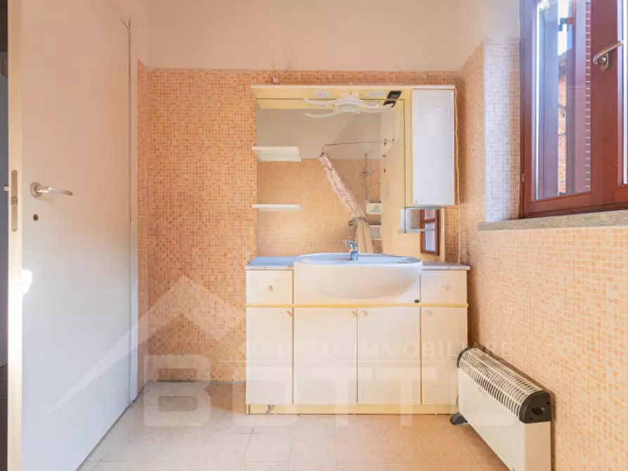 Immagine 16 di Villetta a schiera in vendita  in via sant antonio n 58 a Fontaneto D'agogna