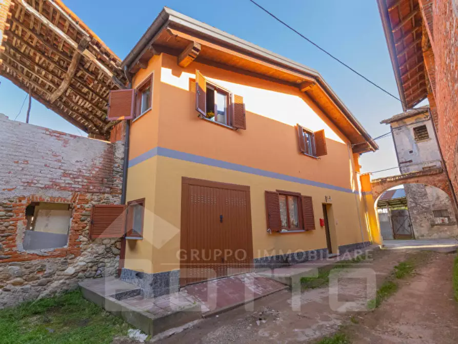 Immagine 21 di Villetta a schiera in vendita  in via sant antonio n 58 a Fontaneto D'agogna