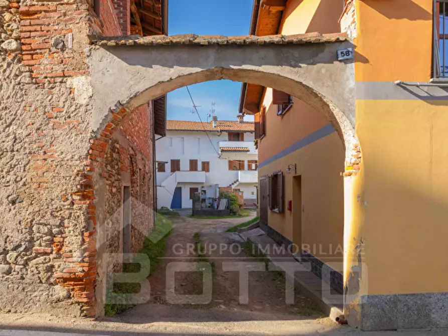 Immagine 22 di Villetta a schiera in vendita  in via sant antonio n 58 a Fontaneto D'agogna