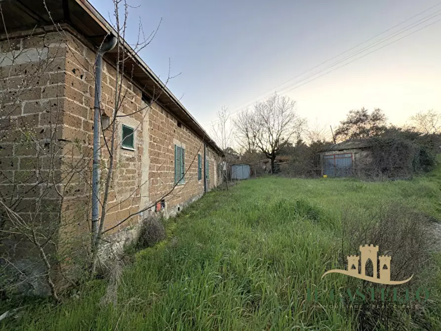 Immagine 9 di Villetta a schiera in vendita  a Castiglione Del Lago