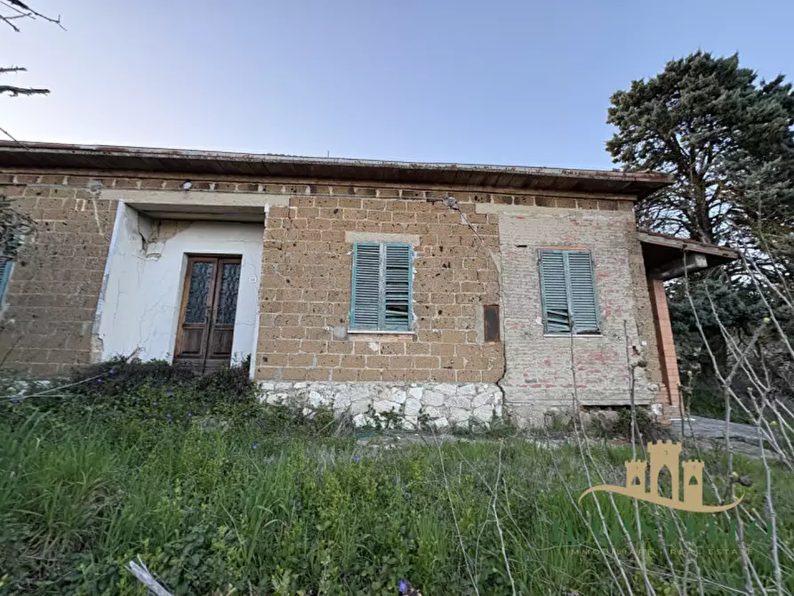 Immagine 12 di Villetta a schiera in vendita  a Castiglione Del Lago