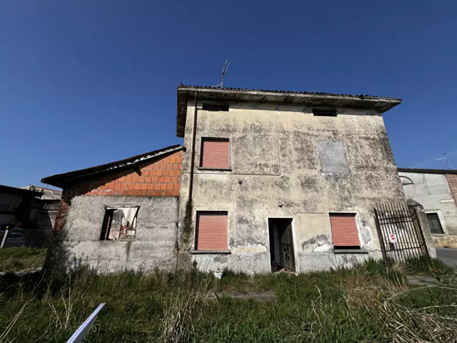 Immagine 1 di Rustico / casale in vendita  in Via Chiesa a Offlaga
