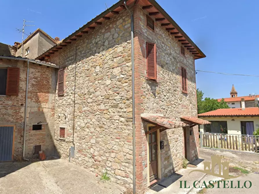 Immagine 2 di Villetta a schiera in vendita  in Via Amedeo a Castiglione Del Lago