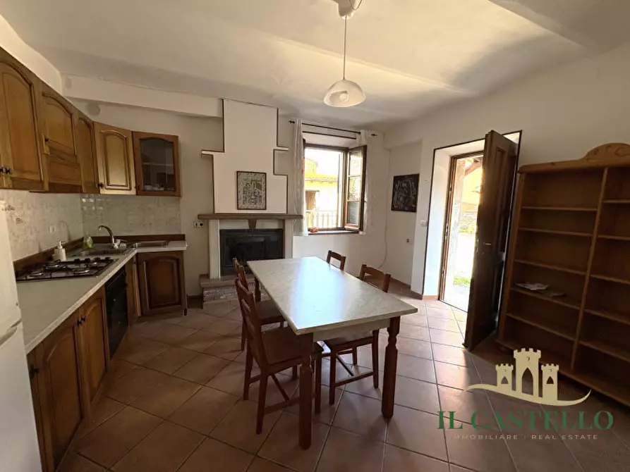 Immagine 18 di Villetta a schiera in vendita  in Via Amedeo a Castiglione Del Lago