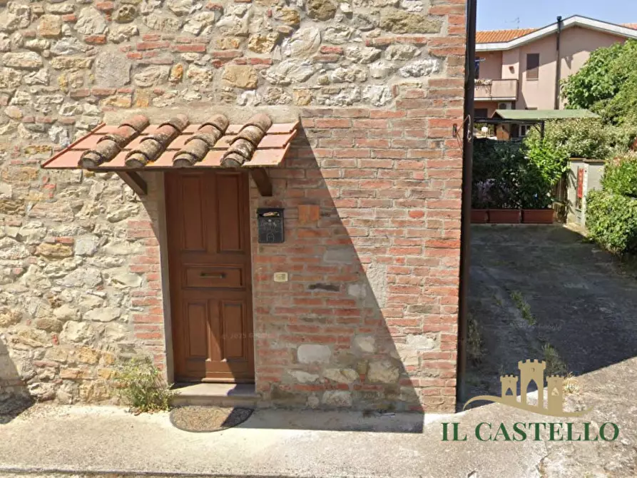 Immagine 29 di Villetta a schiera in vendita  in Via Amedeo a Castiglione Del Lago