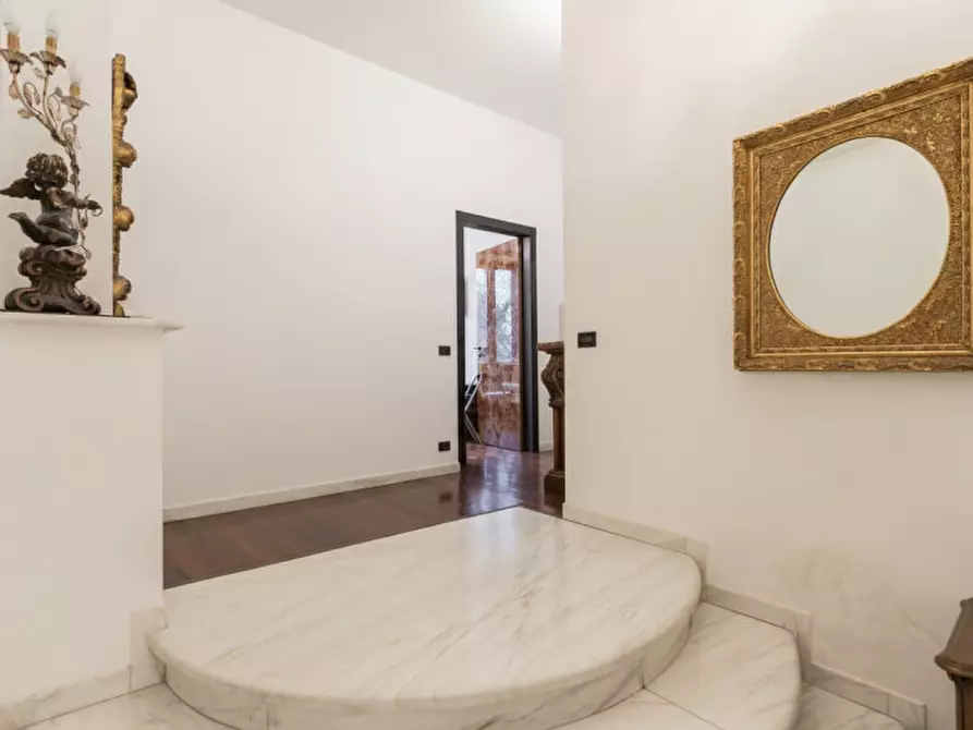 Immagine 17 di Villa in vendita  in Via Don Nazzaro Villa 26 a Capriate San Gervasio