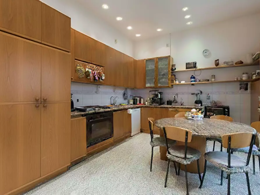 Immagine 18 di Villa in vendita  in Via Don Nazzaro Villa 26 a Capriate San Gervasio