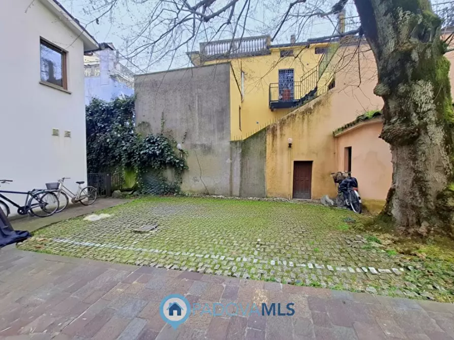 Immagine 19 di Appartamento in vendita  in Corso Vittorio Emanuele a Padova