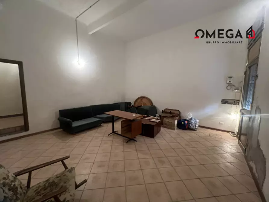 Immagine 2 di Negozio in affitto  in Via Giuseppe Lorenzo Gatteri 18 a Trieste