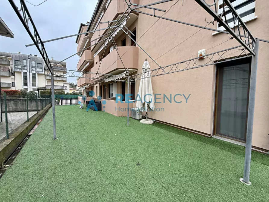 Immagine 11 di Appartamento in vendita  in Via Rimini, 54 a Altavilla Vicentina