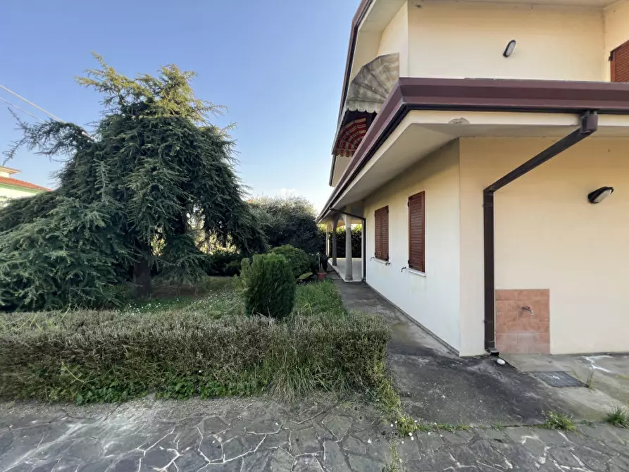 Immagine 4 di Villa in vendita  in Via Sant'Agostino 305 a Castagnaro