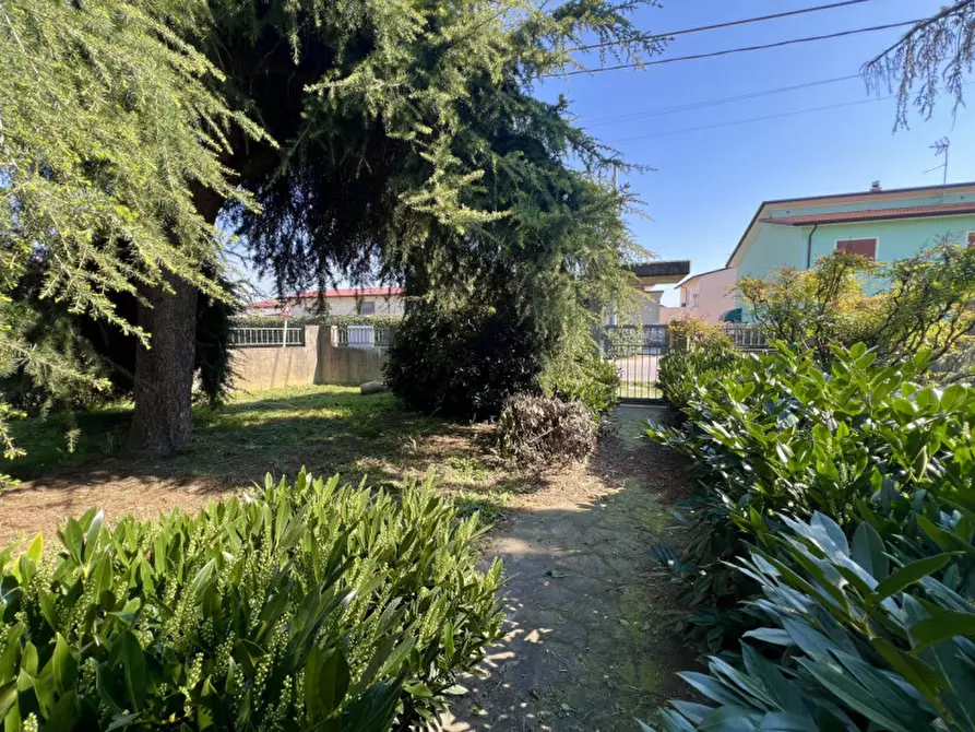 Immagine 8 di Villa in vendita  in Via Sant'Agostino 305 a Castagnaro