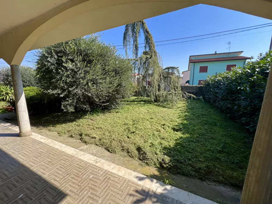 Immagine 10 di Villa in vendita  in Via Sant'Agostino 305 a Castagnaro
