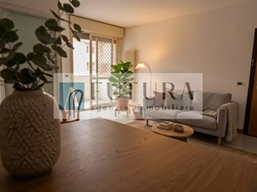 Immagine 2 di Appartamento in vendita  in Via Battaglione Monte Baldo, 26 a Vicenza