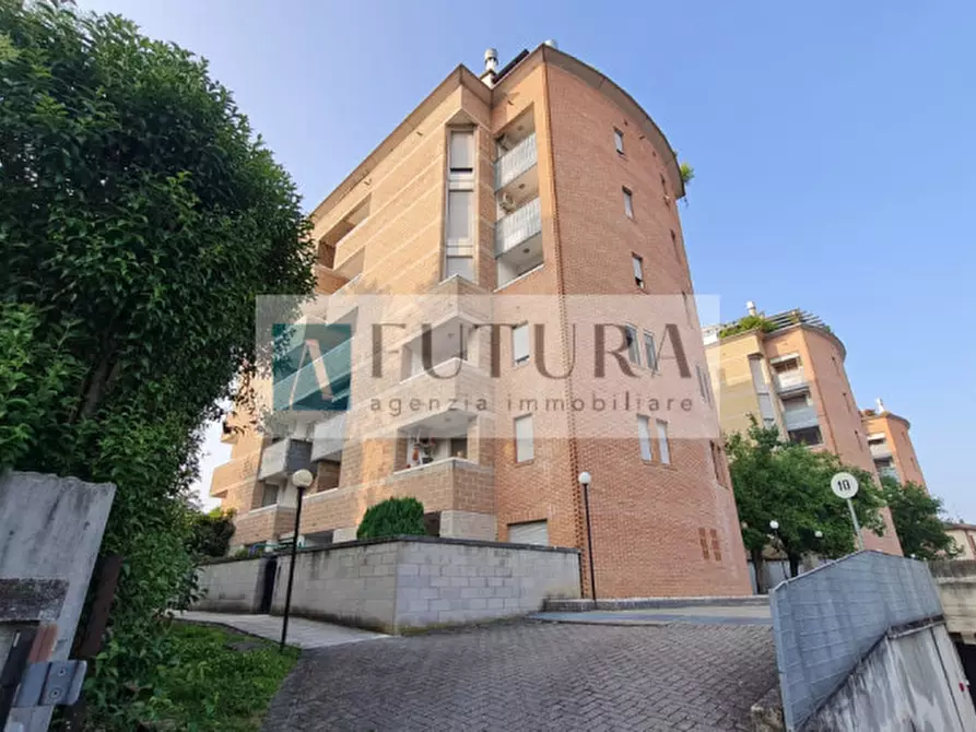 Immagine 6 di Appartamento in vendita  in Via Battaglione Monte Baldo, 26 a Vicenza