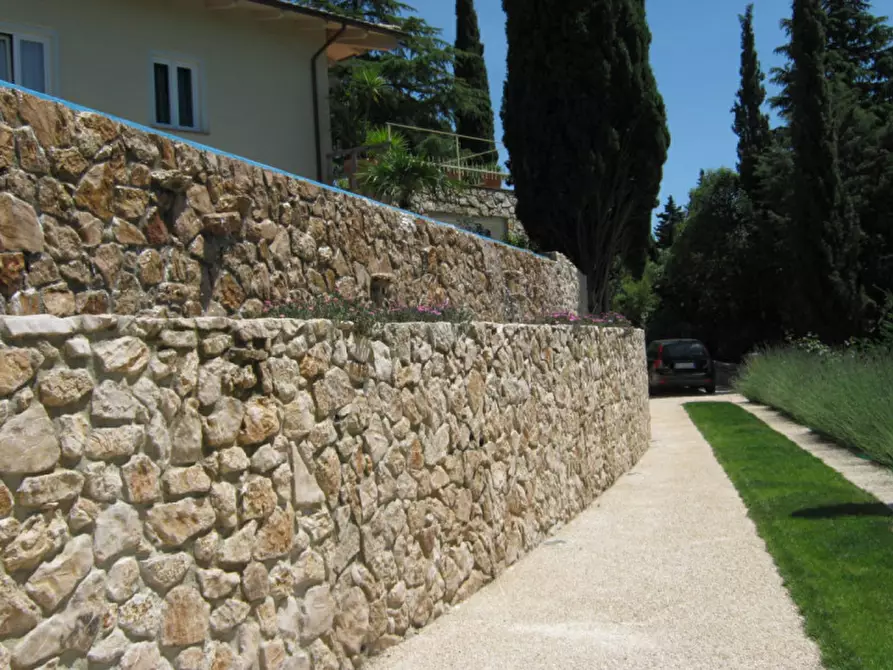 Immagine 18 di Villa in vendita  a Perugia