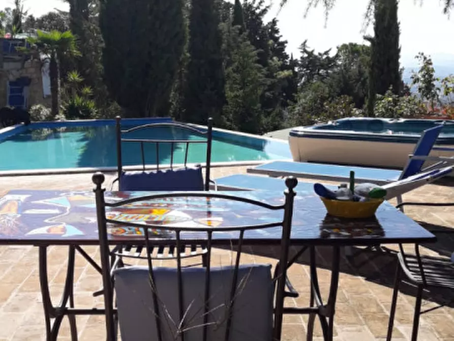 Immagine 25 di Villa in vendita  a Perugia