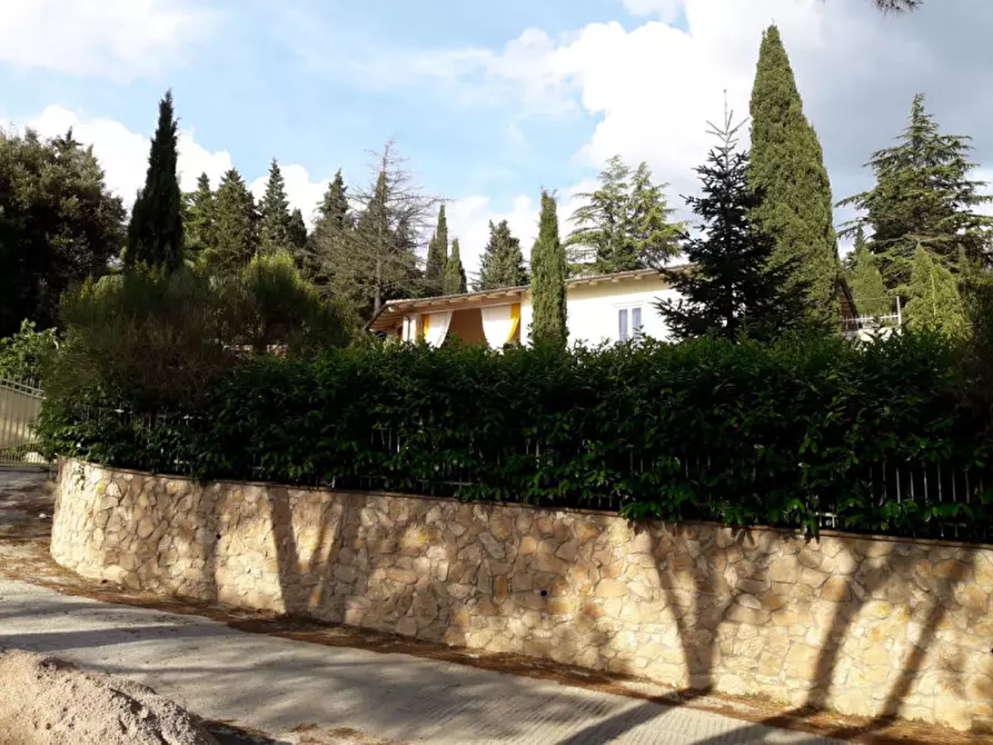 Immagine 38 di Villa in vendita  a Perugia