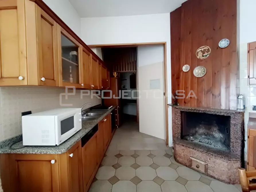 Immagine 10 di Appartamento in vendita  in Via Vincenzo Consiglio 1 a Maglie