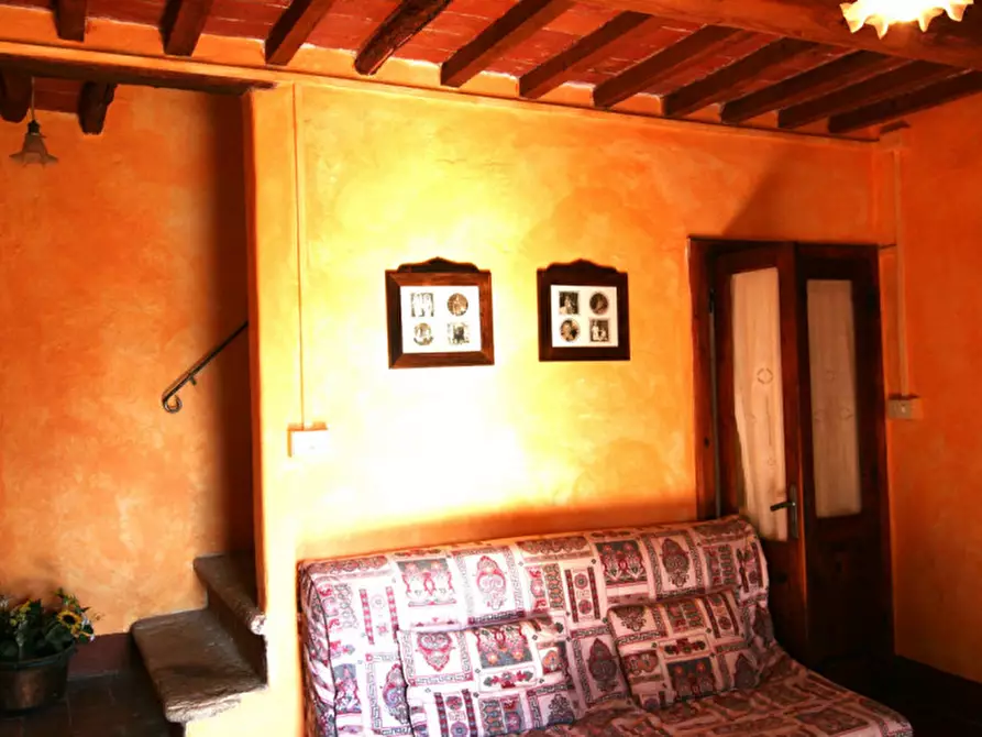 Immagine 7 di Casa indipendente in vendita  a Sinalunga