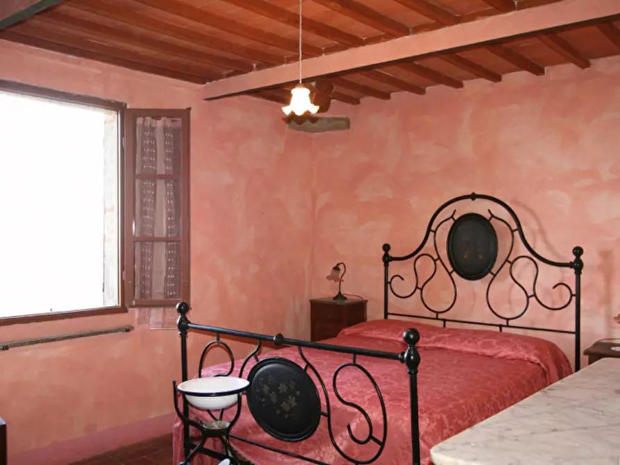 Immagine 14 di Casa indipendente in vendita  a Sinalunga