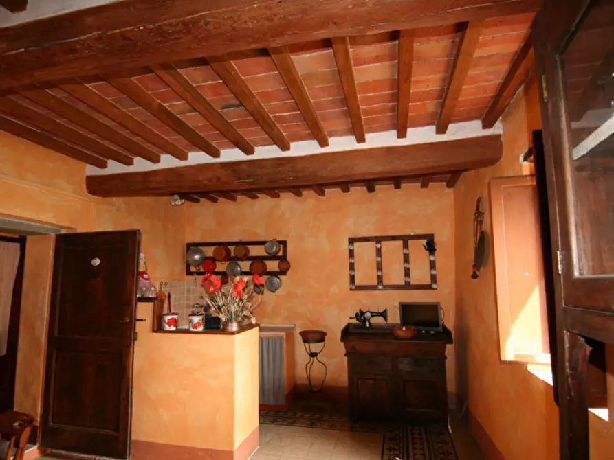 Immagine 27 di Casa indipendente in vendita  a Sinalunga