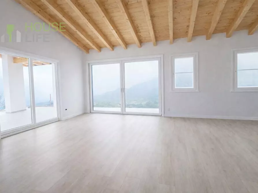 Immagine 1 di Casa indipendente in vendita  in Via Roma a Malo