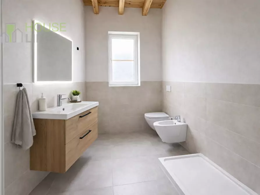 Immagine 7 di Casa indipendente in vendita  in Via Soglio a Monte Di Malo