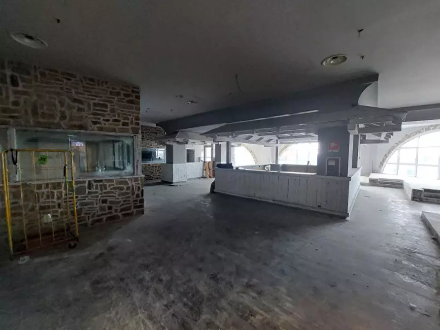 Immagine 6 di Negozio in vendita  in via Padana Superiore, N. 154 a Bellinzago Lombardo