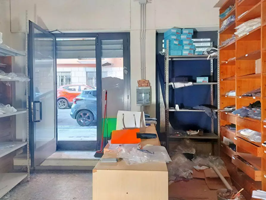 Immagine 4 di Negozio in vendita  in Via Canino, N. 8 a Roma