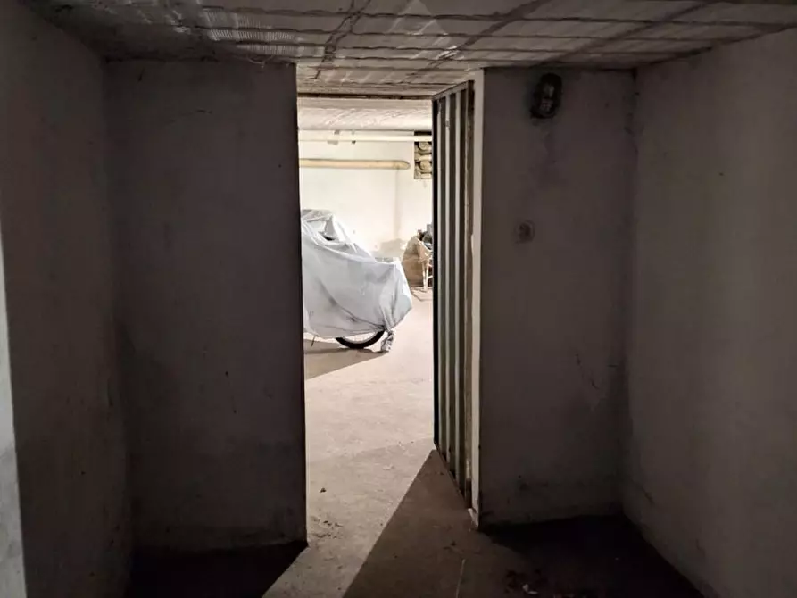 Immagine 3 di Cantina in vendita  in Canale Molinetto, N. 21 a Ravenna