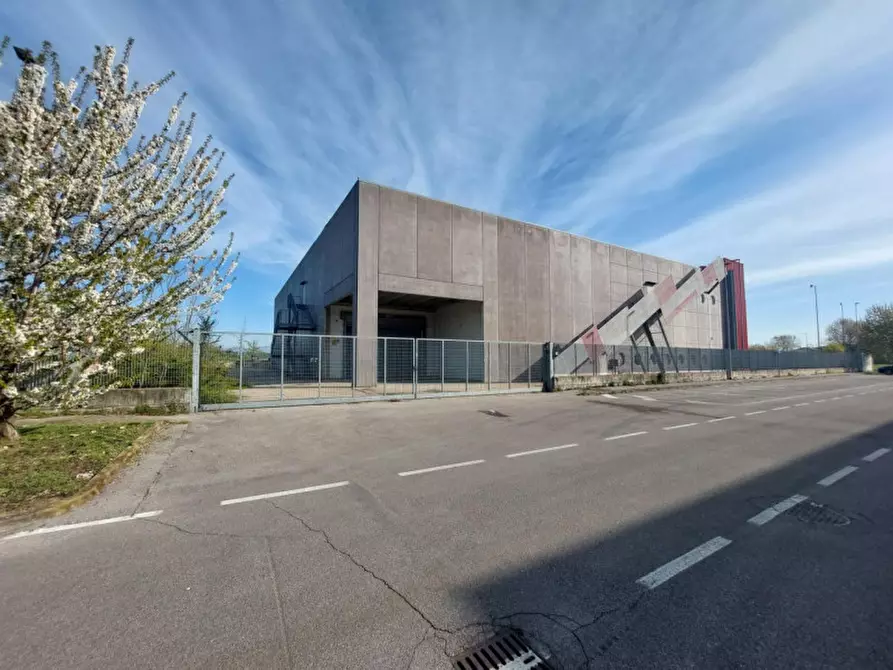Immagine 9 di Capannone industriale in vendita  in Via Fontana Rossa, N. 58 a Romano Di Lombardia