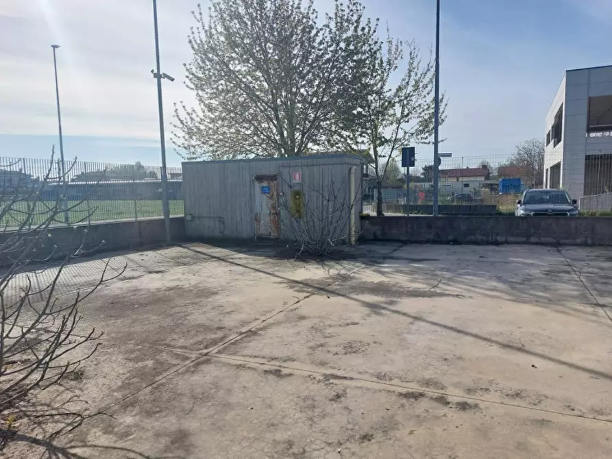 Immagine 10 di Capannone industriale in vendita  in Via Fontana Rossa, N. 58 a Romano Di Lombardia