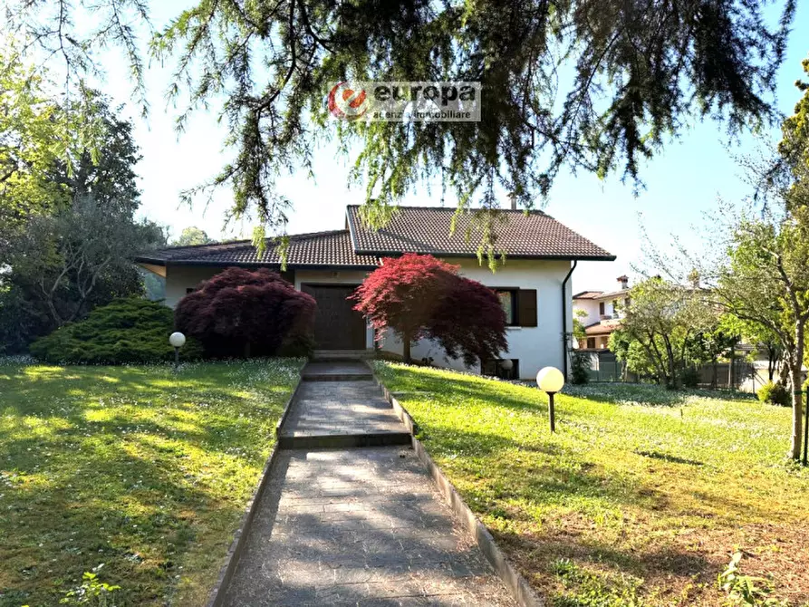 Immagine 1 di Casa indipendente in vendita  in Viale S. Agostino a Altavilla Vicentina