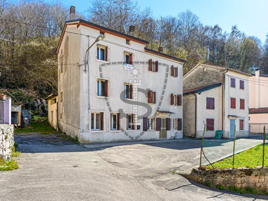 Immagine 1 di Casa indipendente in vendita  in Contrà Colpi 30 a Lusiana Conco