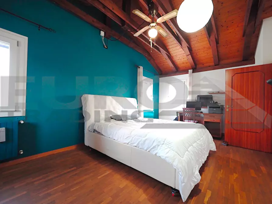 Immagine 43 di Casa indipendente in vendita  in Via Guizzetti a Casier