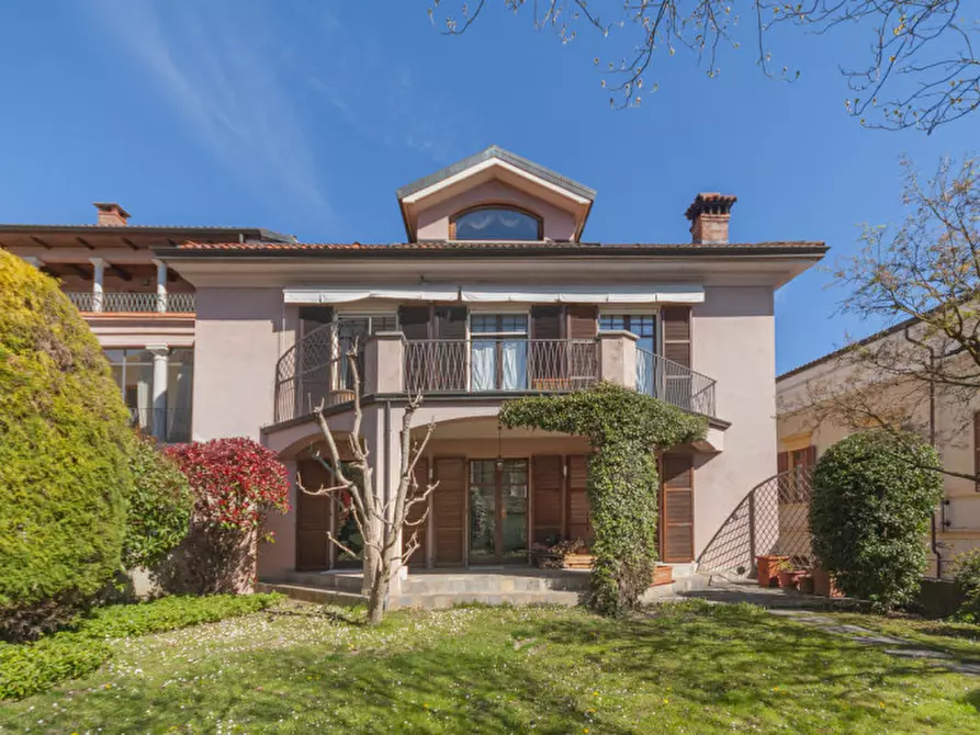 Immagine 1 di Villa in vendita  in Via Perazzi 5 a Grignasco