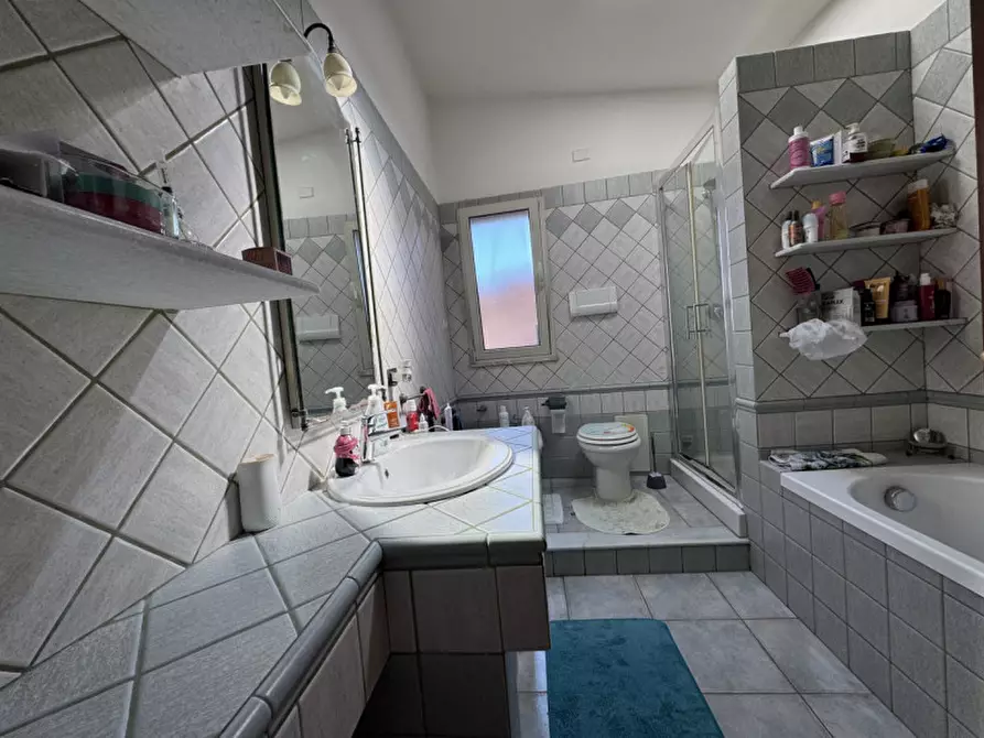 Immagine 10 di Appartamento in vendita  in Via Sant'Antonio a Siniscola