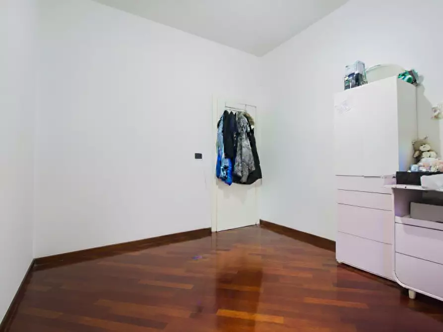 Immagine 11 di Appartamento in vendita  in Via Genova 180 a Torino