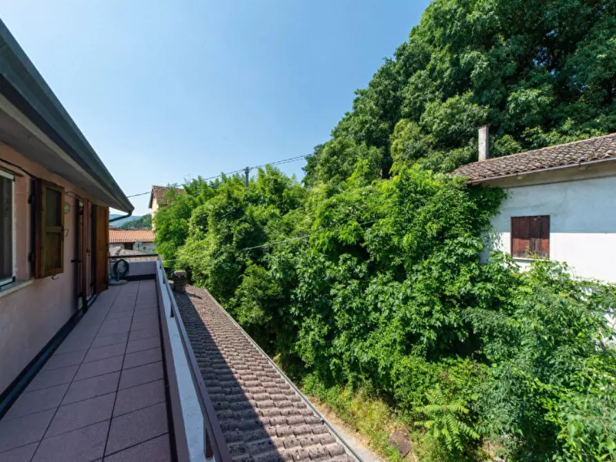 Immagine 13 di Appartamento in vendita  in Strada del Tormeno a Vicenza