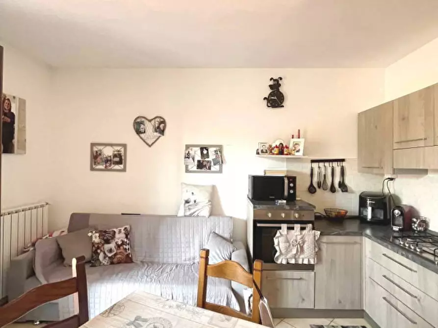 Immagine 4 di Appartamento in vendita  in Via Firenze a Castiglione Del Lago