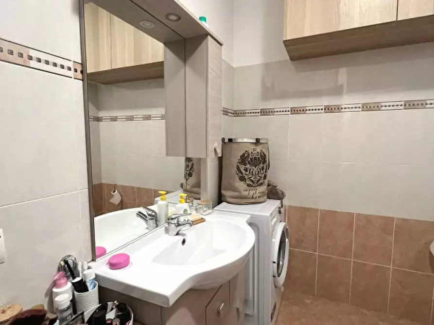 Immagine 21 di Appartamento in vendita  in Via Firenze a Castiglione Del Lago