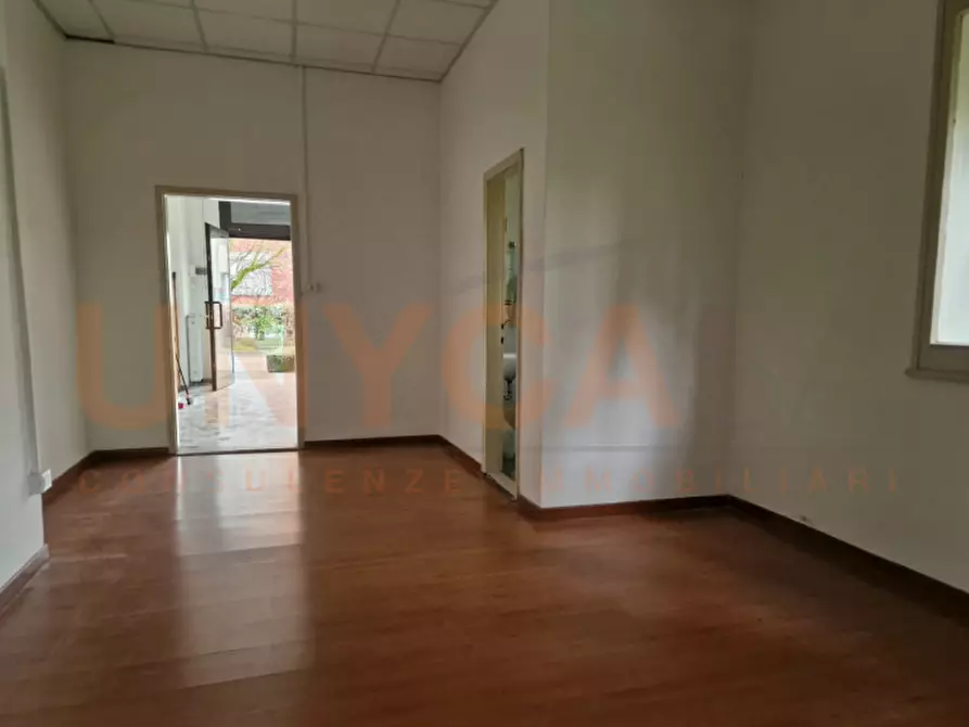 Immagine 5 di Attività commerciale in affitto  in Via Bonaventura Cavalieri a Padova