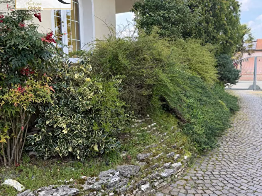 Immagine 2 di Villa in vendita  a Giacciano Con Baruchella