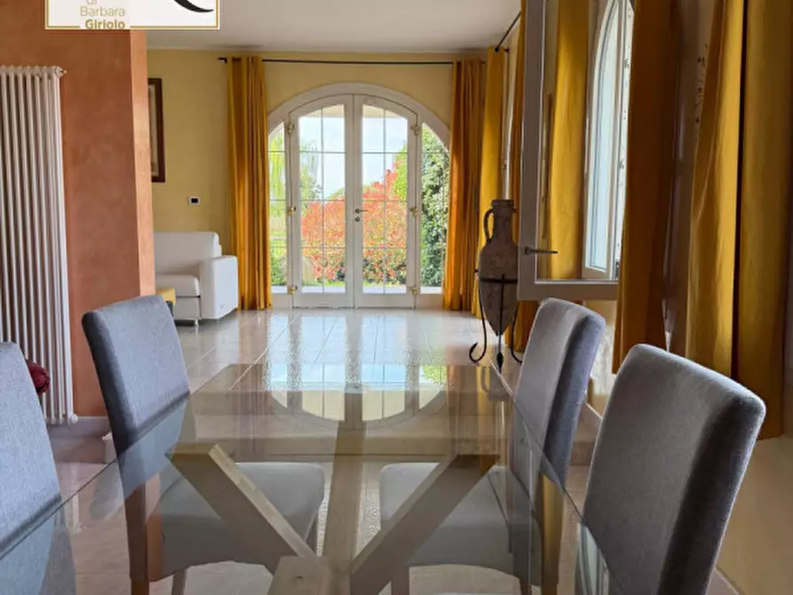 Immagine 9 di Villa in vendita  a Giacciano Con Baruchella